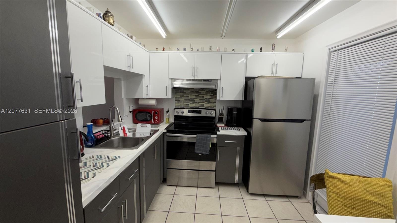 233 NE 14th Avenue 205, Hallandale Beach, FL 33009