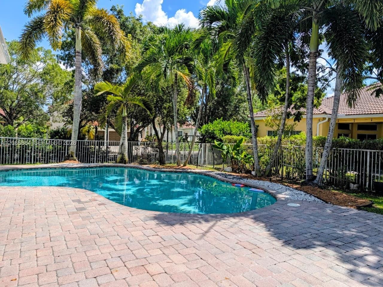 1073 Allamanda Way, Weston, FL 33327 photo 10
