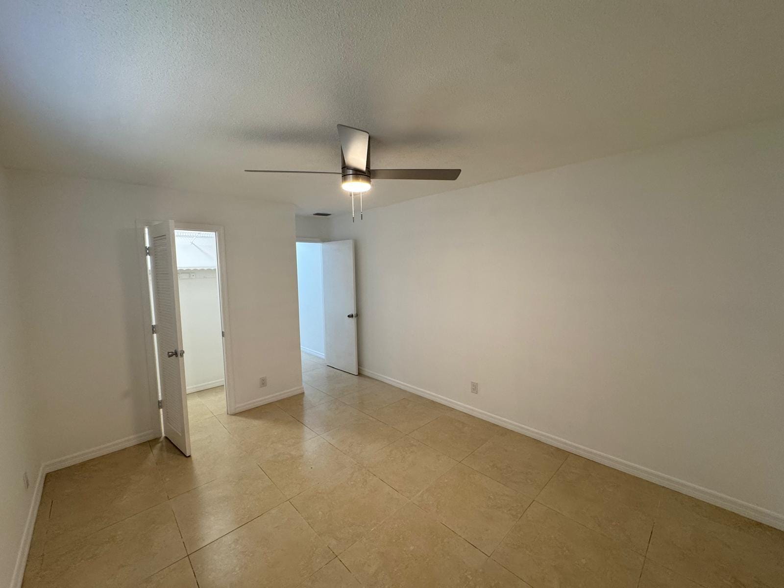 4717 NW 49TH Place, Tamarac, FL 33319 photo 13