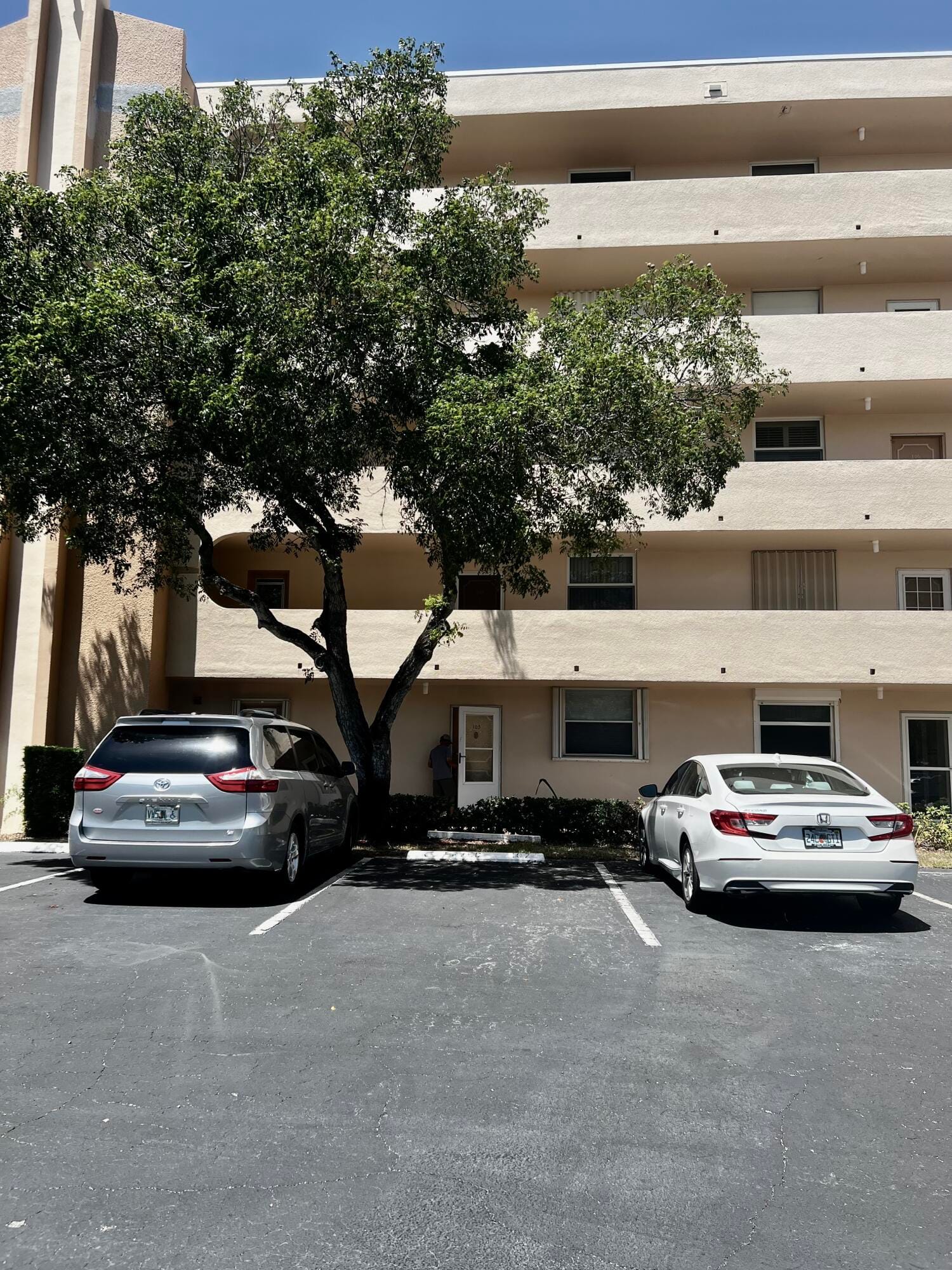 6461 NW 2nd Avenue 105, Boca Raton, FL 33487 photo 2