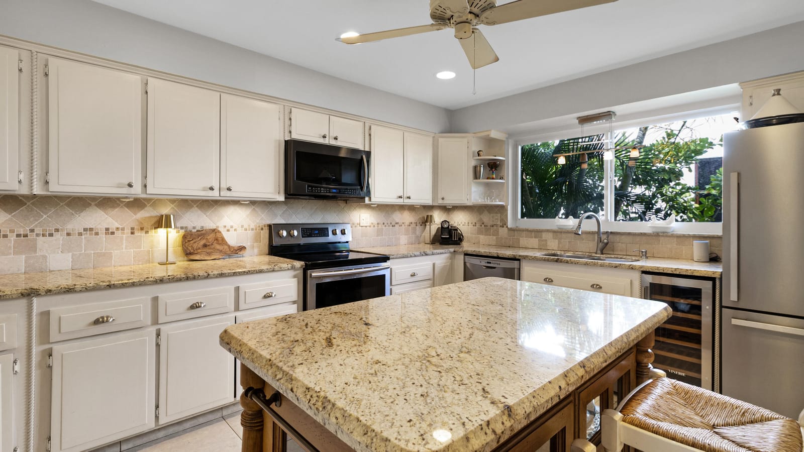 2750 NE 8TH Court, Pompano Beach, FL 33062 photo 13