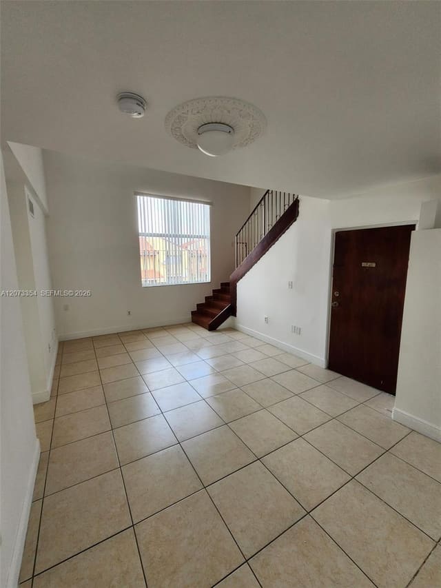 2770 W 61st Place 202, Hialeah, FL 33016