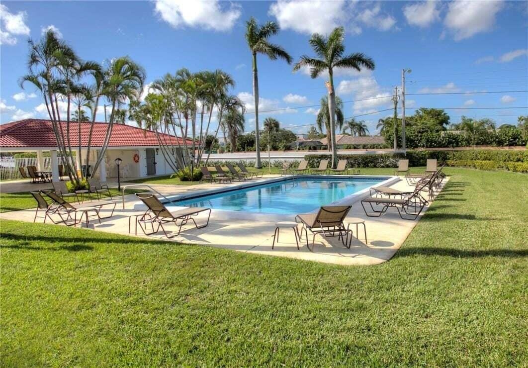 1437 PRINCETON Lane, Boynton Beach, FL 33426 photo 20