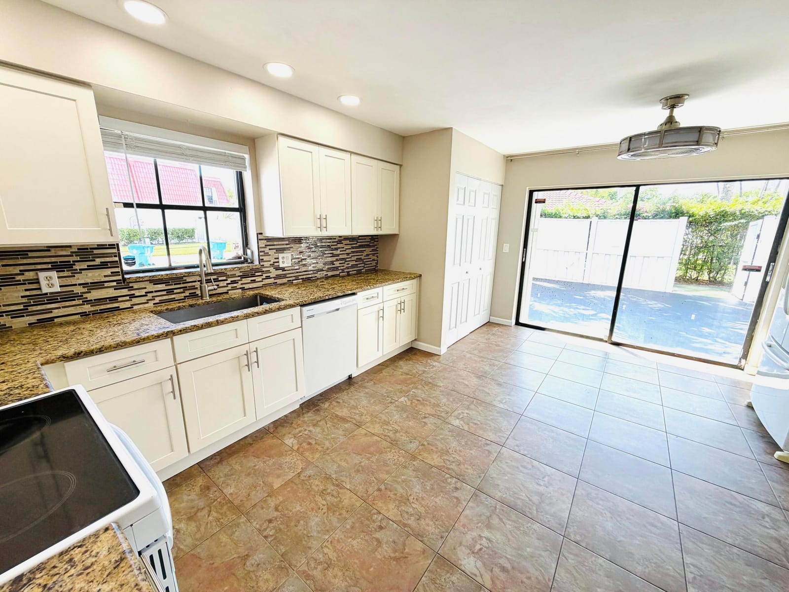 1437 PRINCETON Lane, Boynton Beach, FL 33426 photo 4
