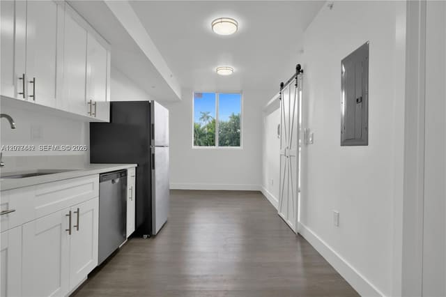 1620 NW 18th Street 305, Miami, FL 33125