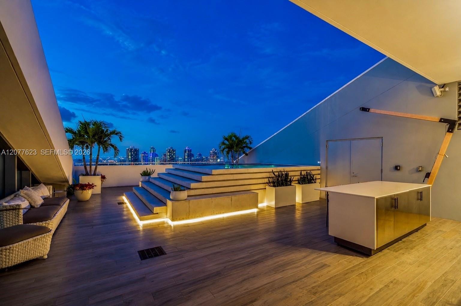 88 SW 7th Street 4203, Miami, FL 33130