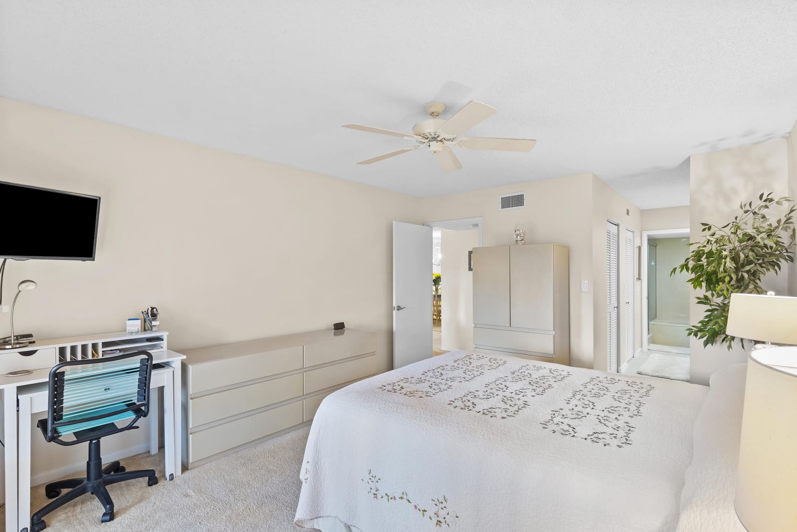 5186 GOLFVIEW Court 1913, Delray Beach, FL 33484 photo 13