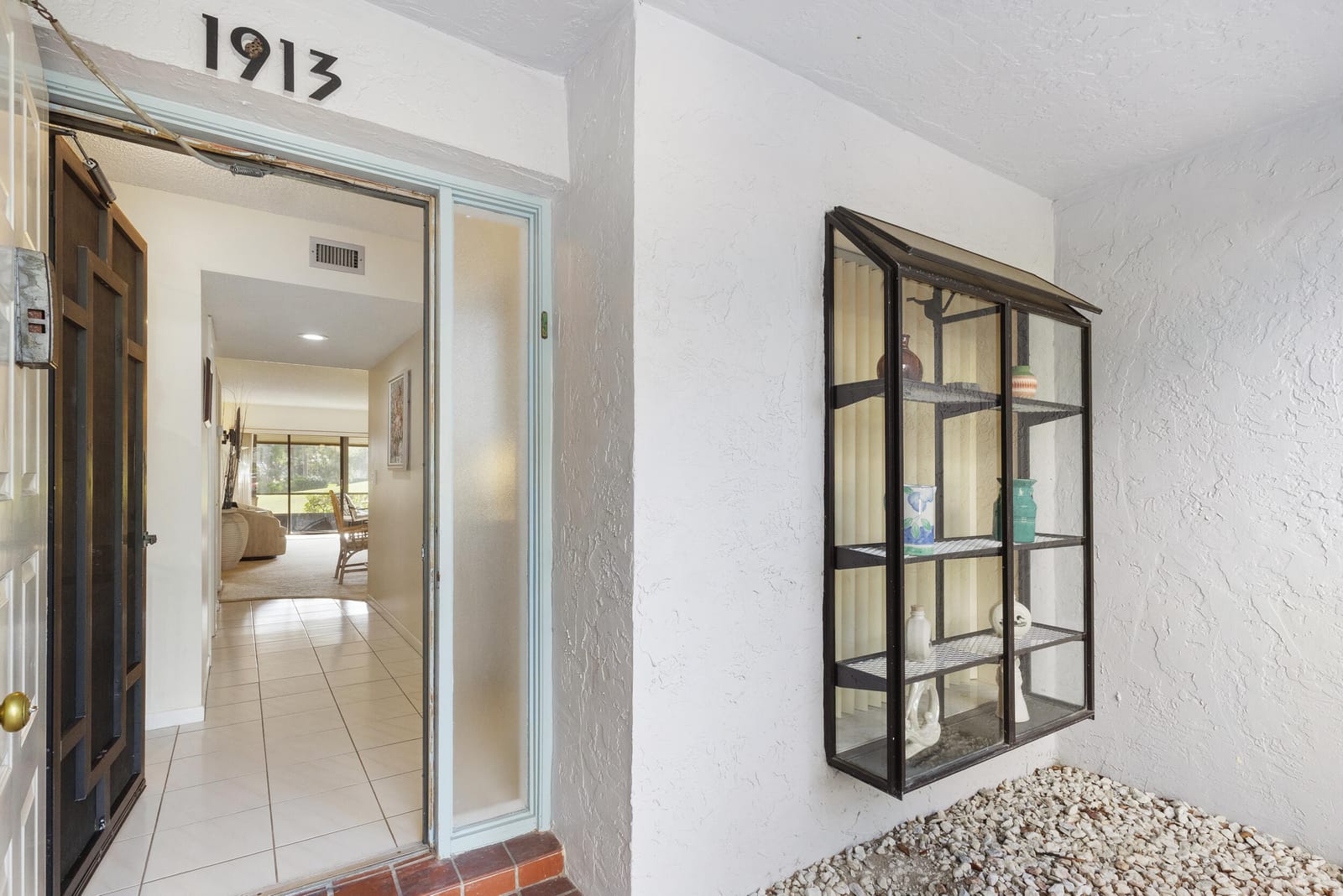 5186 GOLFVIEW Court 1913 — photo 5