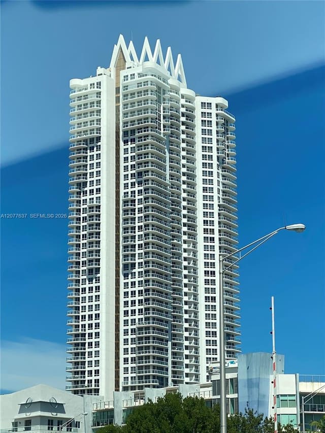 6365 Collins Avenue 2005, Miami Beach, FL 33141
