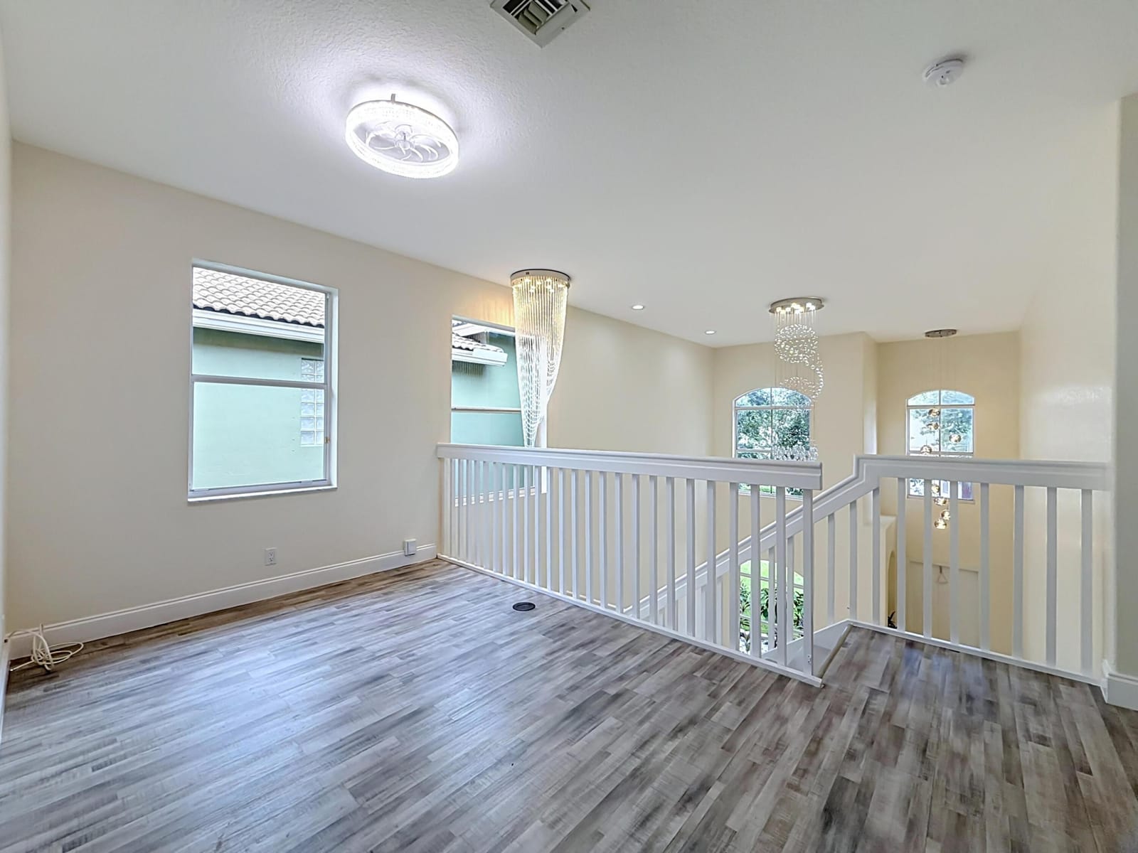 6657 LURAIS Drive — photo 11
