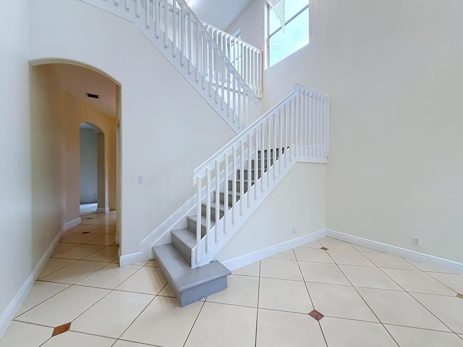 6657 LURAIS Drive — photo 3