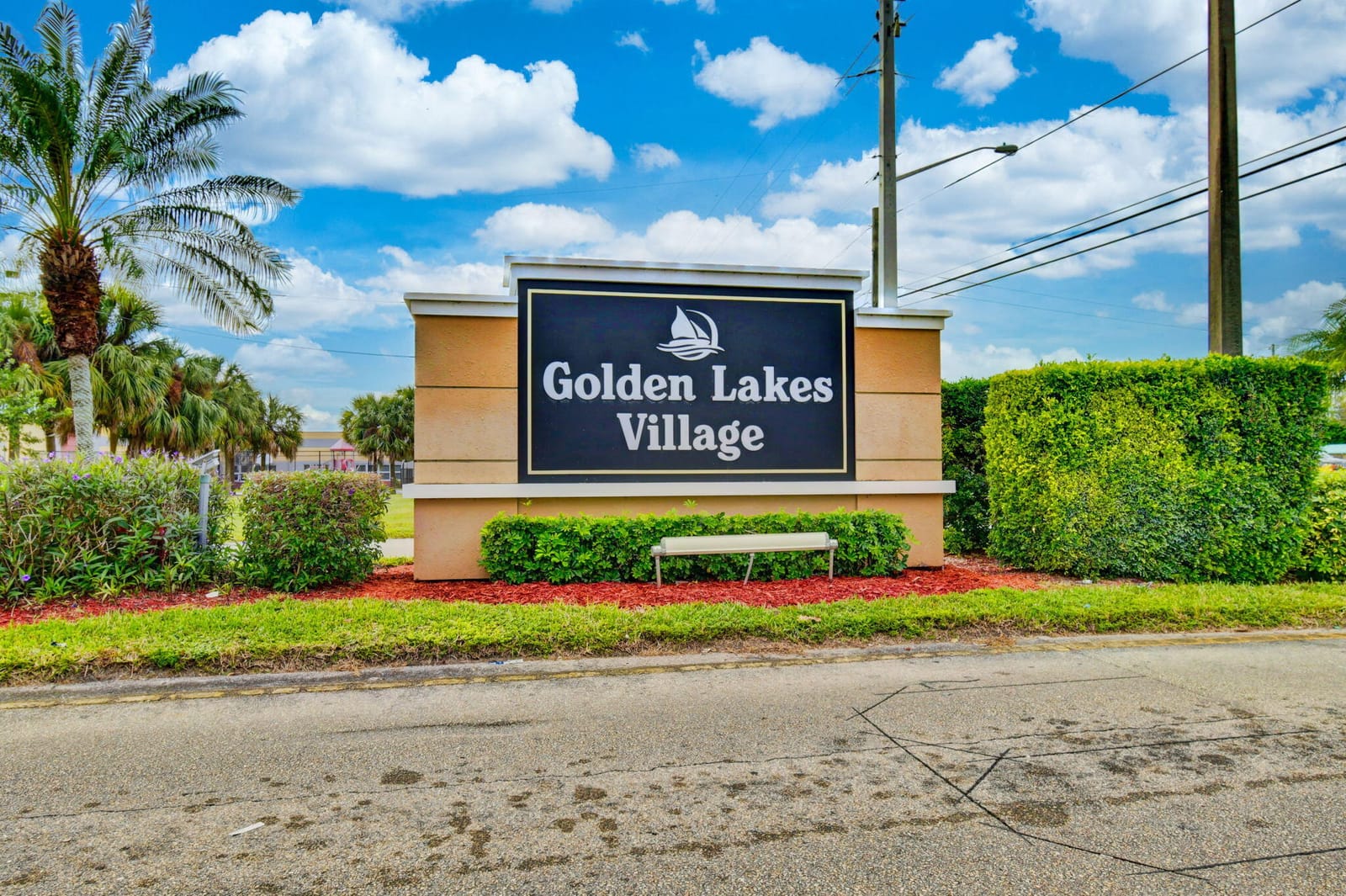 226 LAKE CONSTANCE Drive 226, West Palm Beach, FL 33411 photo 2