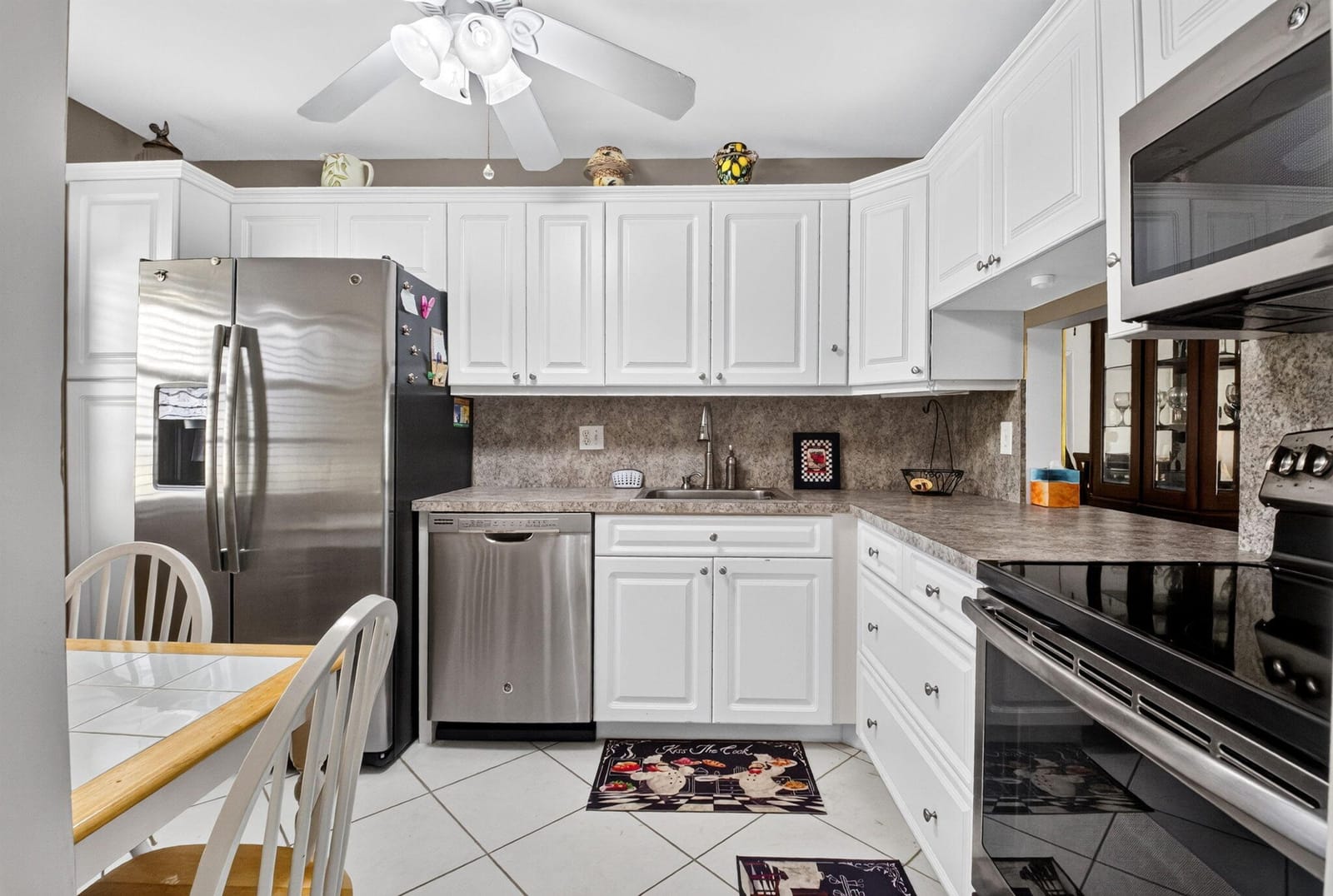 226 LAKE CONSTANCE Drive 226, West Palm Beach, FL 33411 photo 4