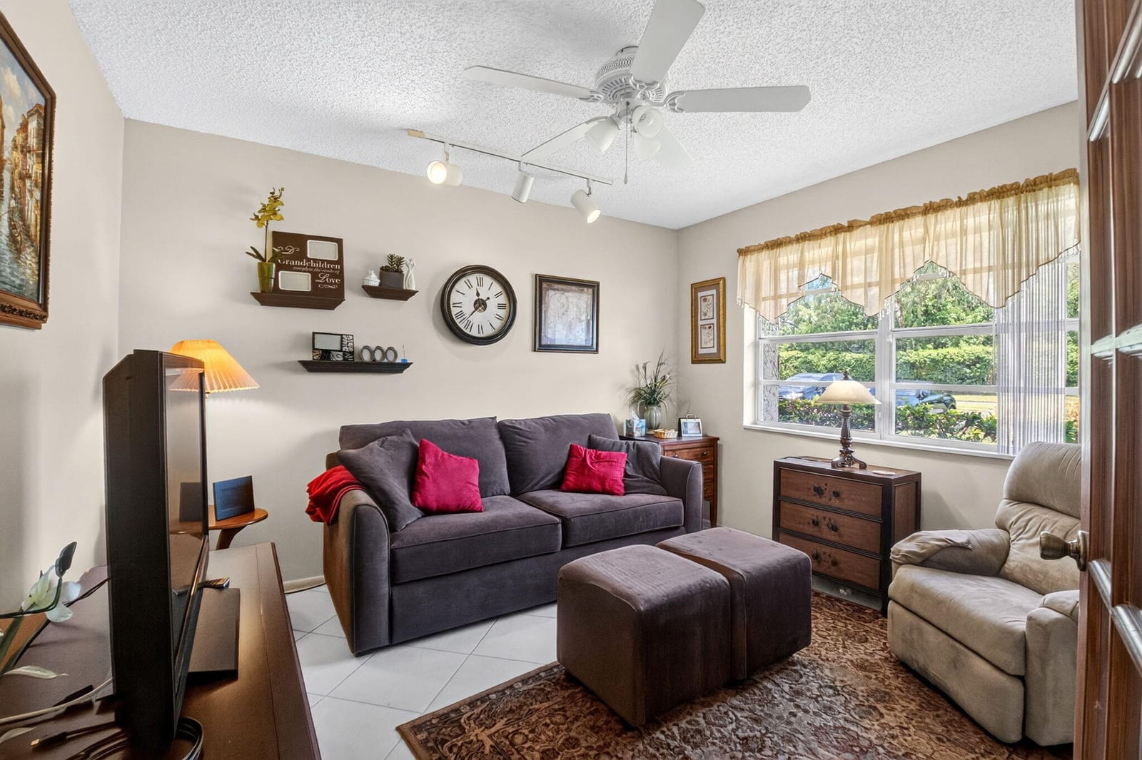 226 LAKE CONSTANCE Drive 226, West Palm Beach, FL 33411 photo 9