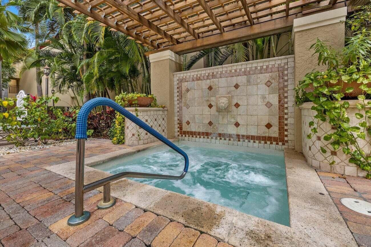 651 Okeechobee Boulevard 705 — photo 4