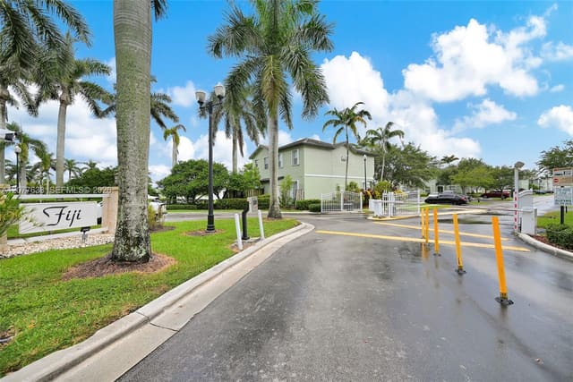 134 SE 28th Terrace 5, Homestead, FL 33033
