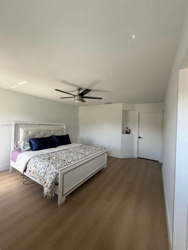 1920 NW 182nd Terrace — photo 6