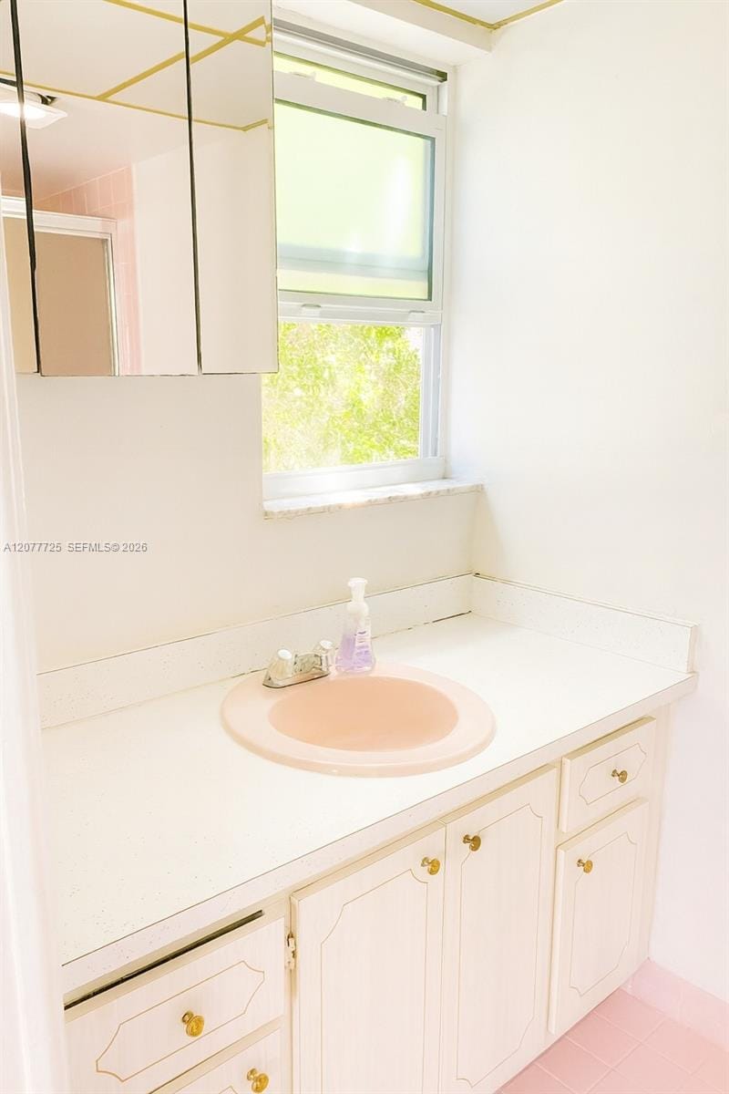 610 NE 12th Avenue 308 — photo 8