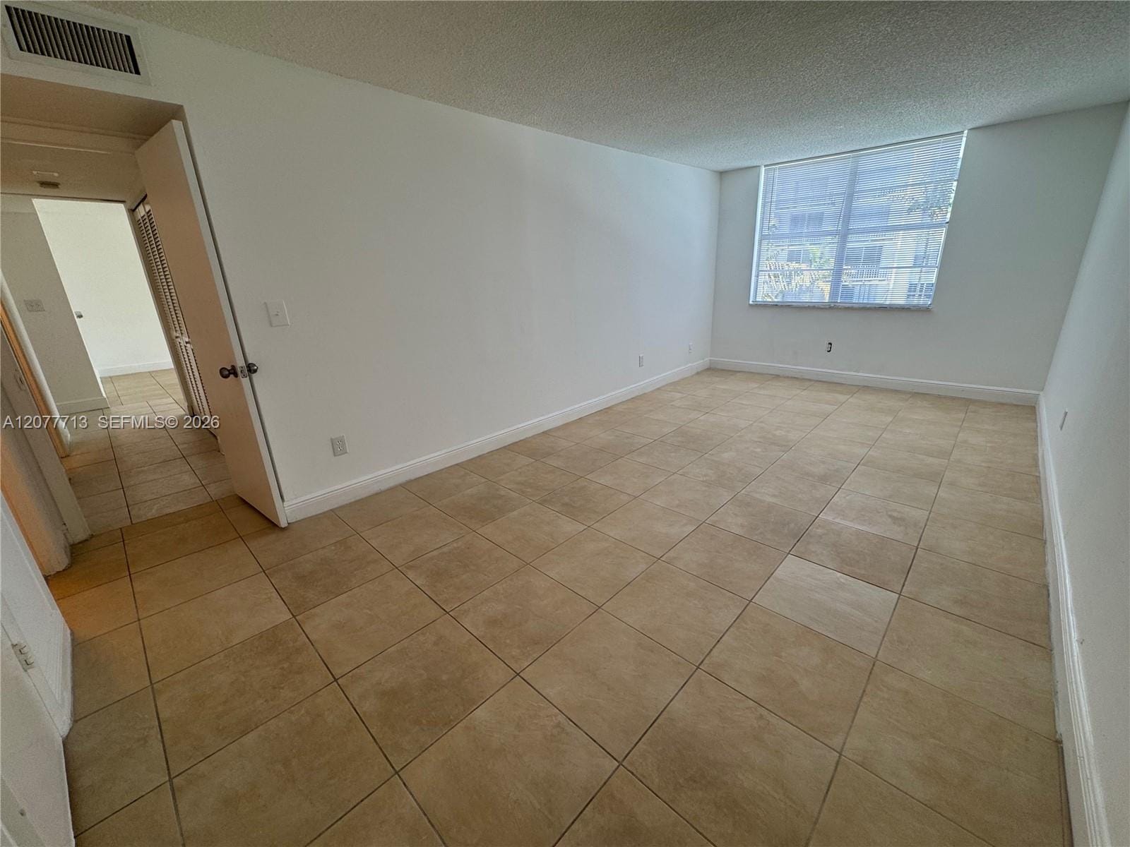 488 NW 165th St Road B-412, Miami, FL 33169 photo 12