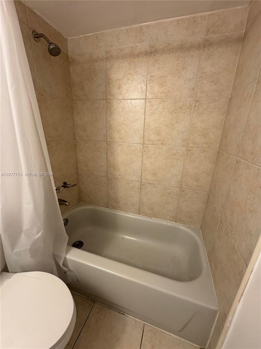 488 NW 165th St Road B-412, Miami, FL 33169 photo 14