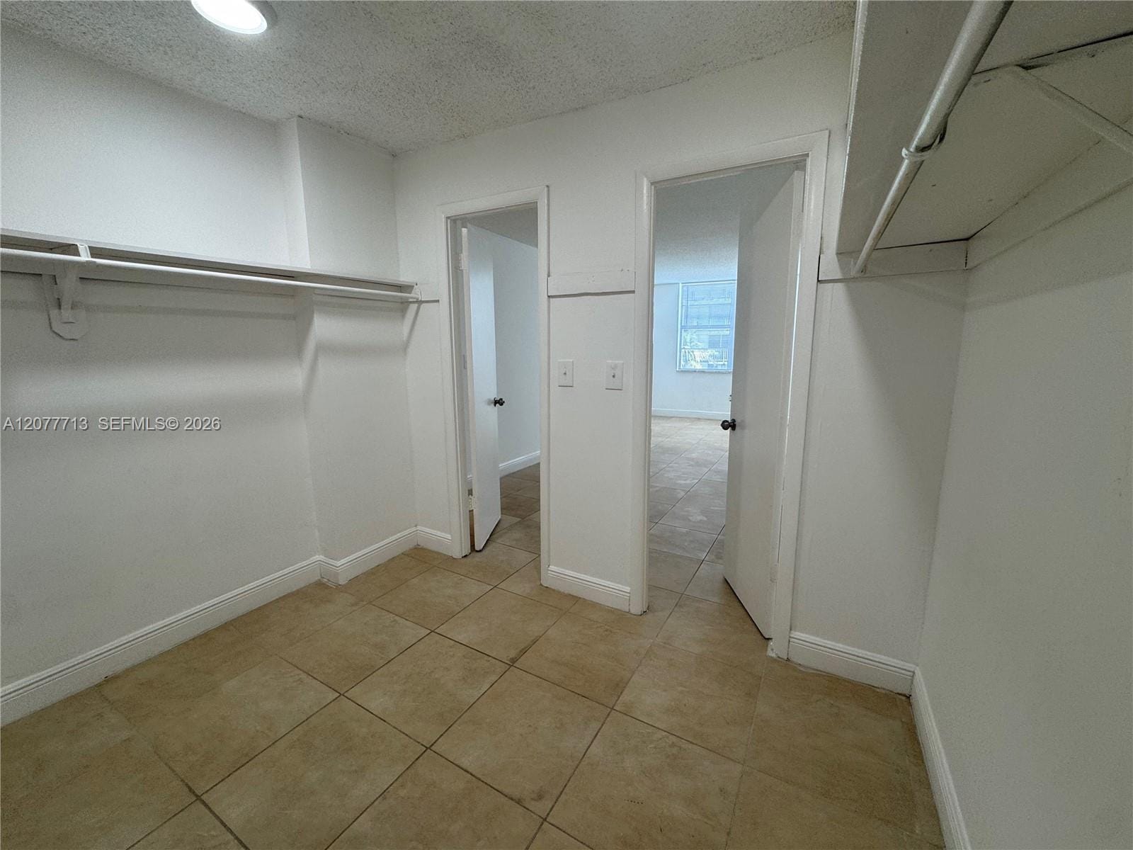 488 NW 165th St Road B-412, Miami, FL 33169 photo 17