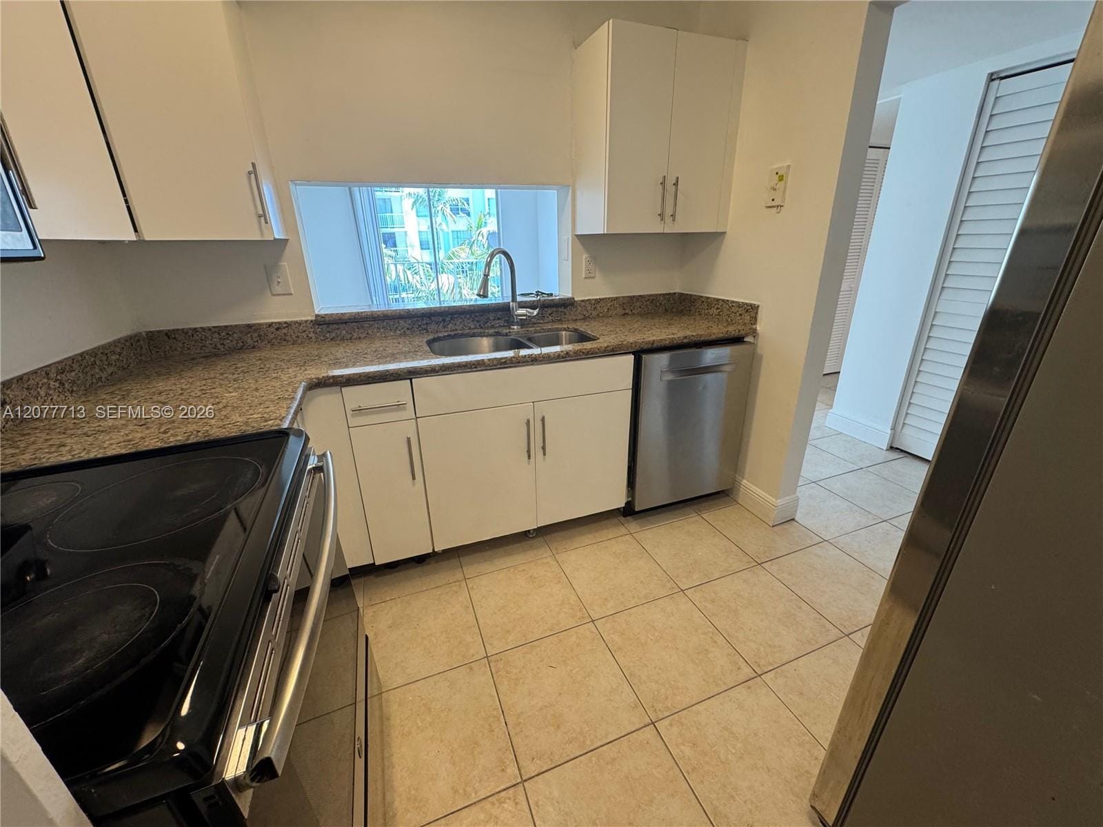 488 NW 165th St Road B-412, Miami, FL 33169 photo 19