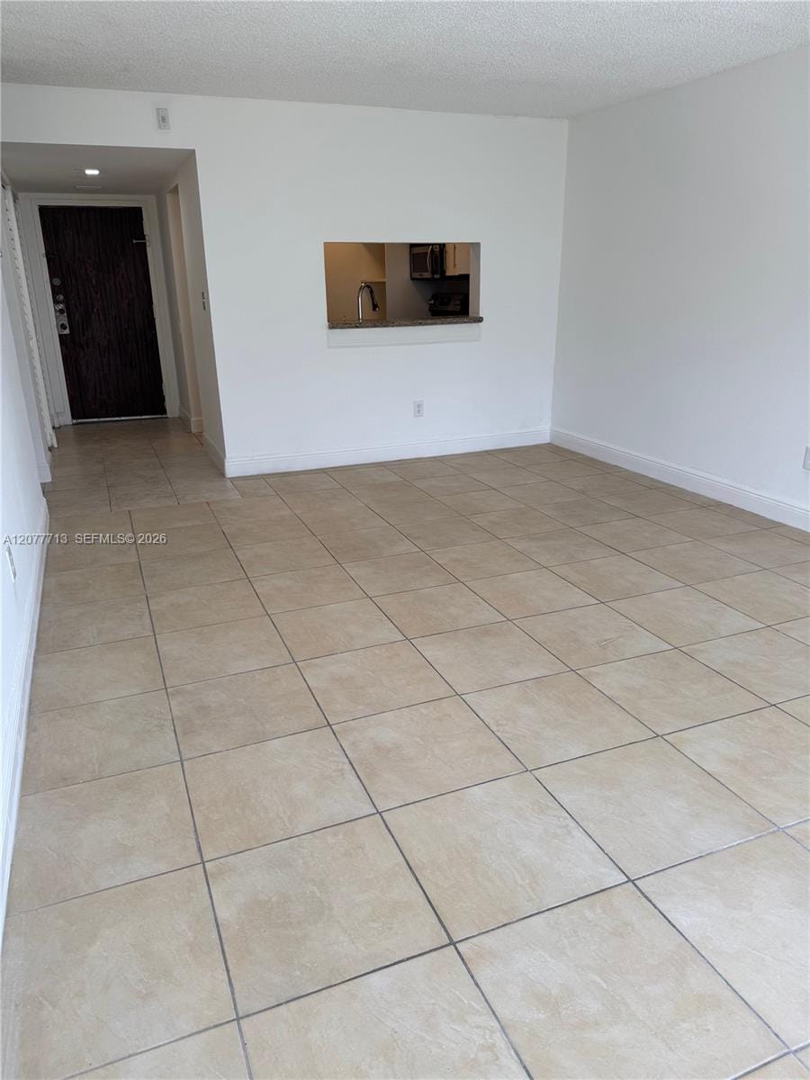 488 NW 165th St Road B-412, Miami, FL 33169 photo 22