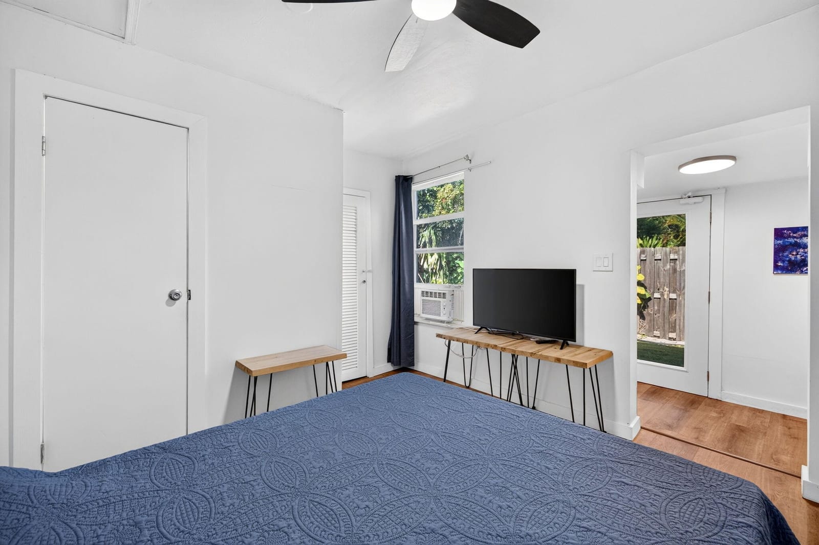 2702 NE 9TH Avenue 1/2 — photo 12