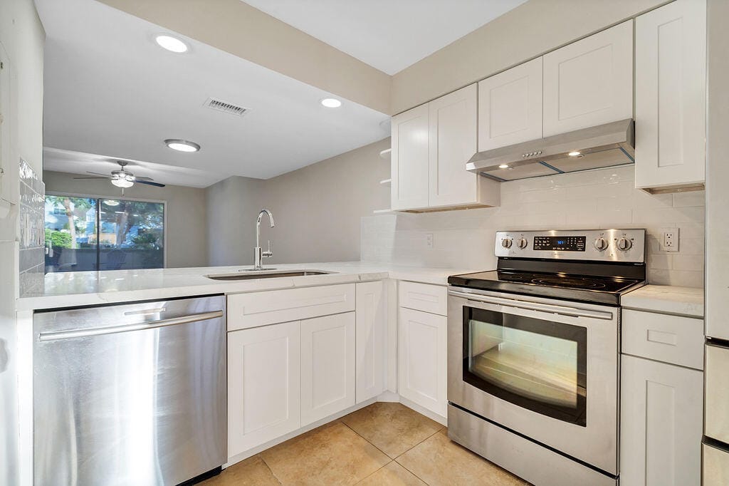 6207 Riverwalk Lane 5, Jupiter, FL 33458