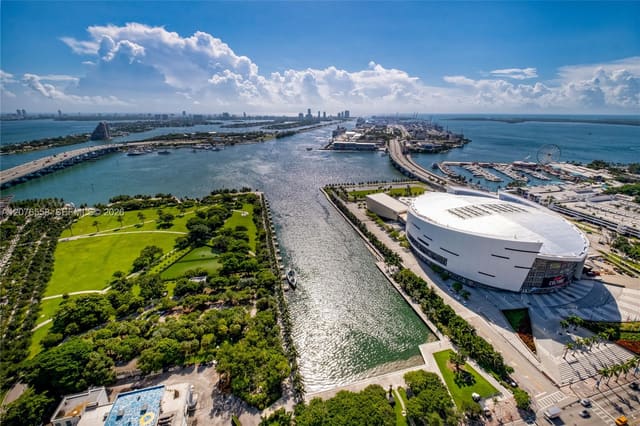900 Biscayne Boulevard 4403, Miami, FL 33132