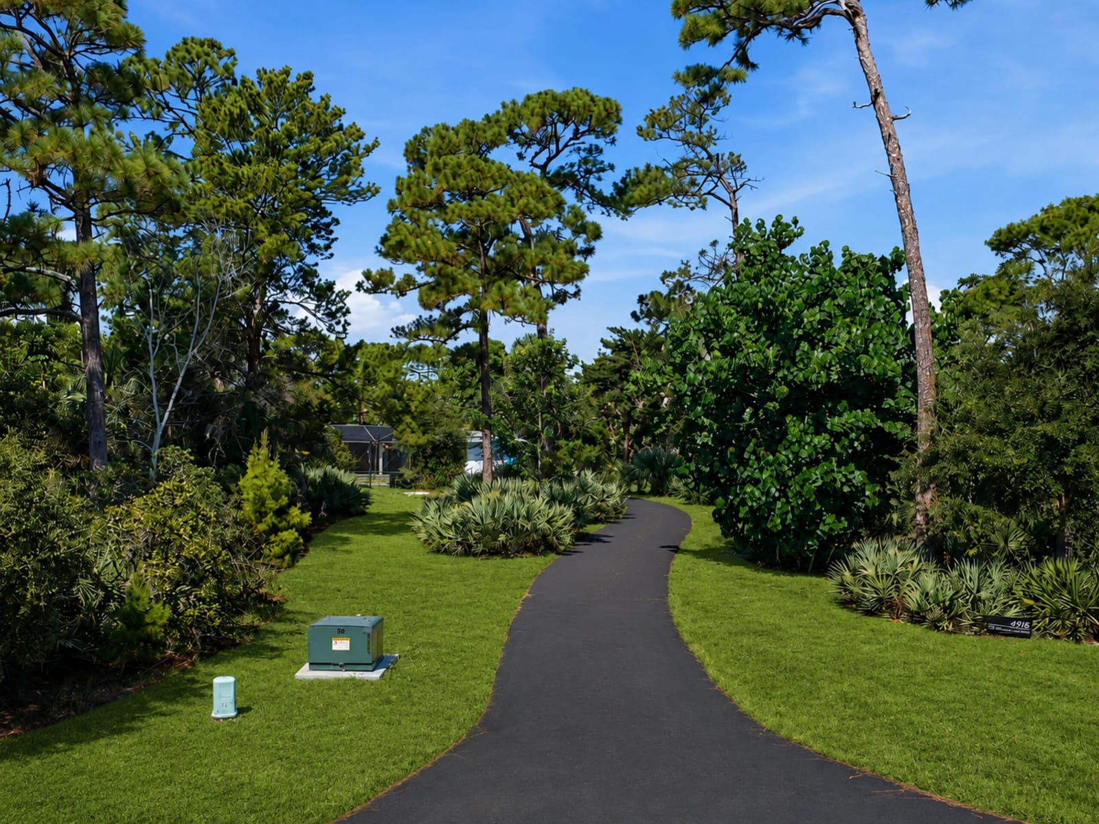 4916 SE MANATEE COVE Road, Stuart, FL 34997 photo 4