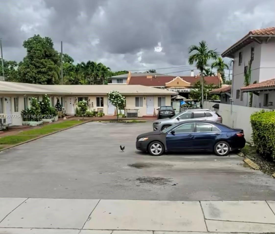 2465 W Flagler Street 6, Miami, FL 33135