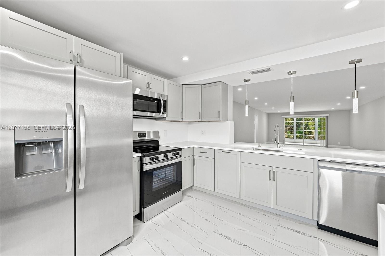 3304 Aruba Way A2 — photo 2