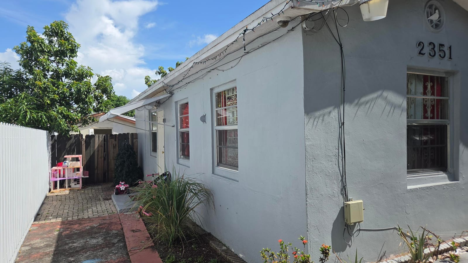 2351 NW 104TH Terrace — photo 6