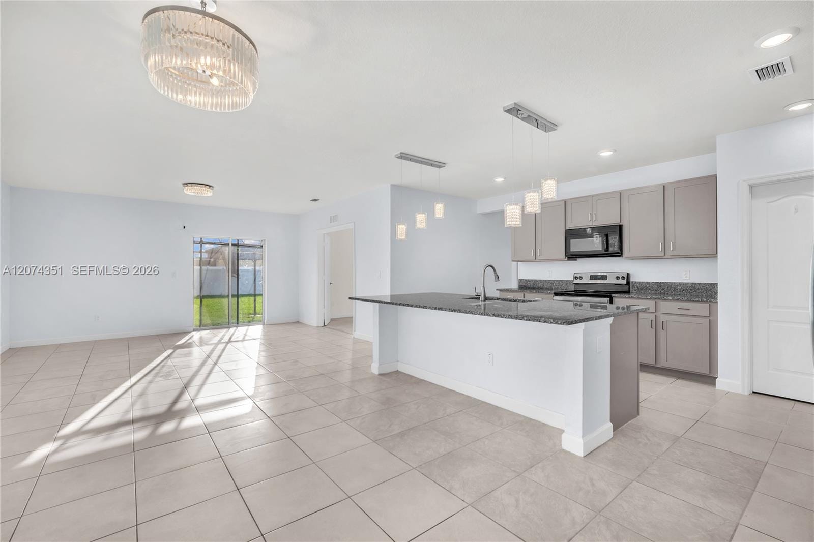 831 Bent Creek Drive — photo 9