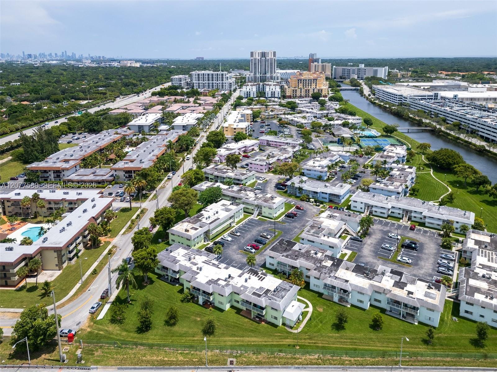 7620 SW 82nd Street J102, Miami, FL 33143 photo 20