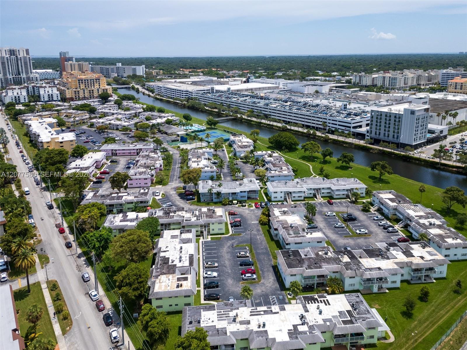 7620 SW 82nd Street J102, Miami, FL 33143