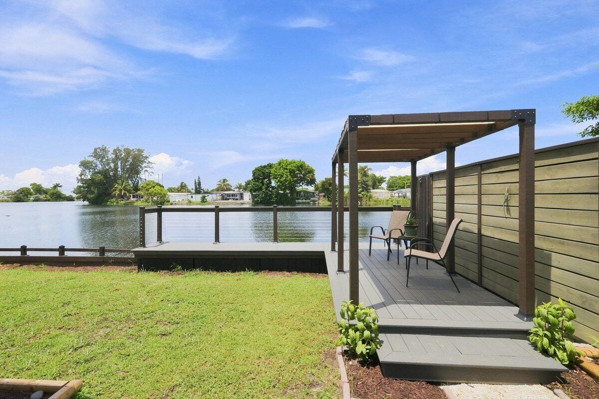 21671 S HERITAGE Circle, Pembroke Pines, FL 33029 photo 14