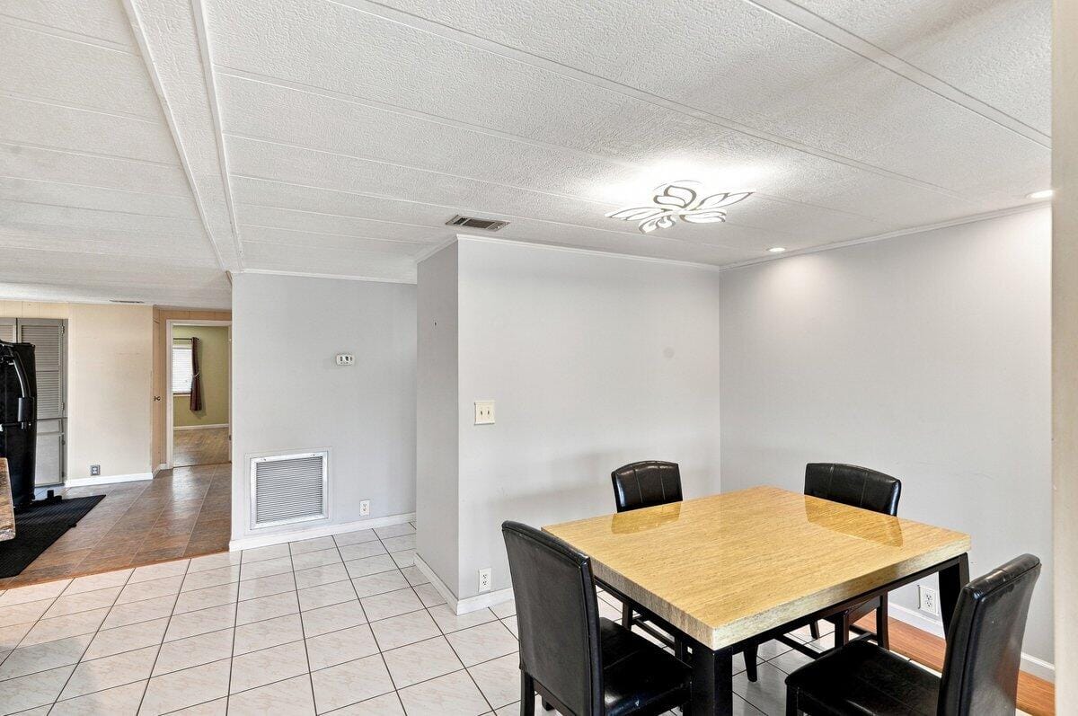21671 S HERITAGE Circle, Pembroke Pines, FL 33029 photo 18