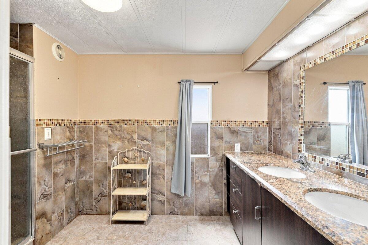 21671 S HERITAGE Circle, Pembroke Pines, FL 33029 photo 23