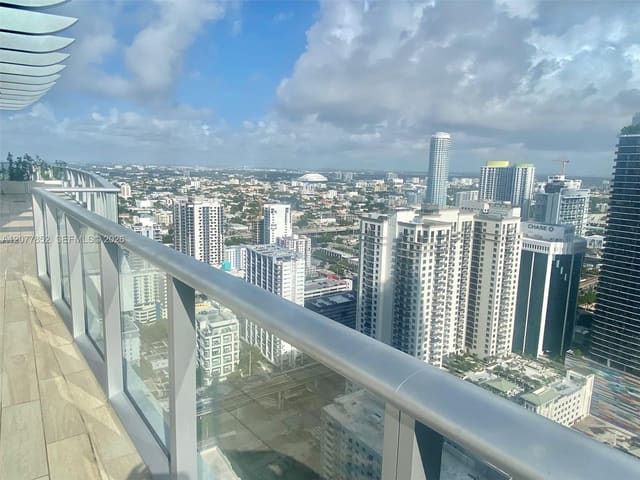 1100 S Miami Avenue 811, Miami, FL 33130