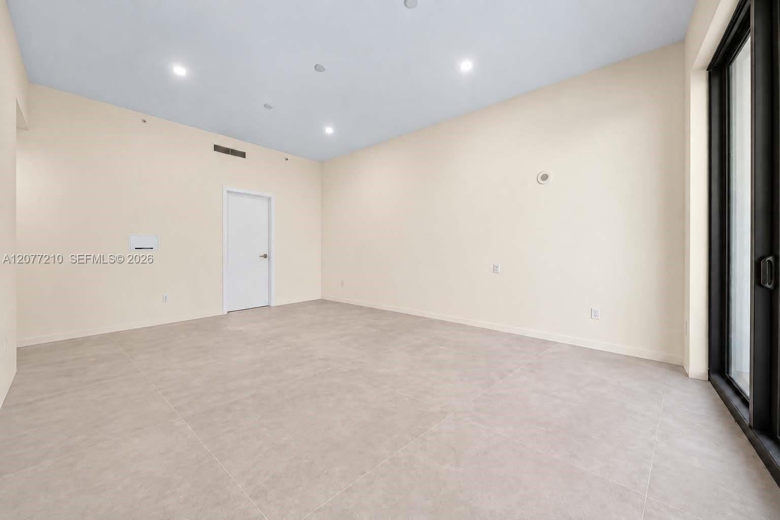 275 Giralda Avenue 6A, Coral Gables, FL 33134 photo 16