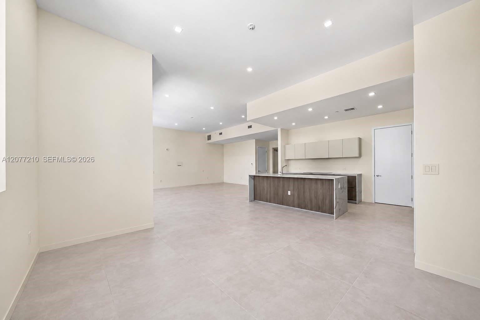 275 Giralda Avenue 6A — photo 8