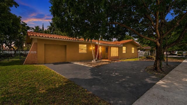 10710 SW 32nd Street, sold in ZIP 33165, Miami, FL