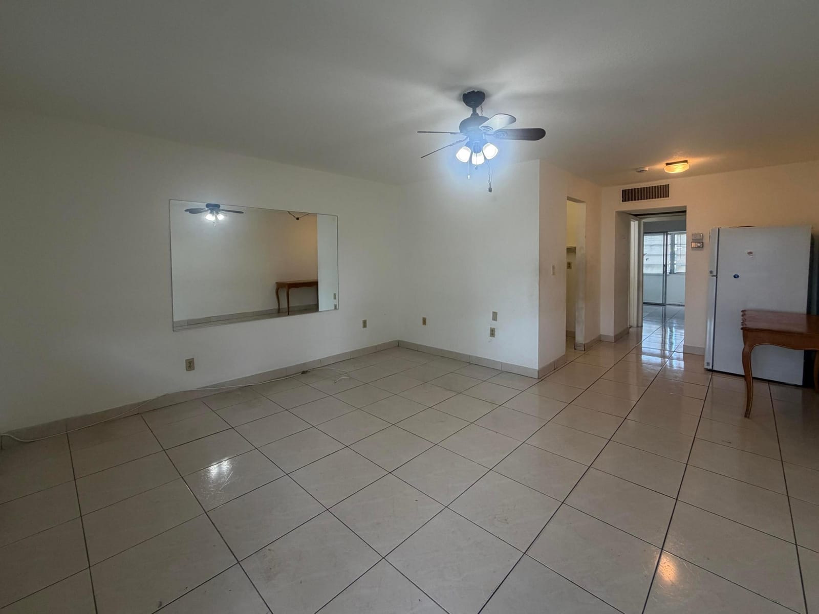 20210 NE 2ND Avenue V14, Miami Gardens, FL 33179 photo 2