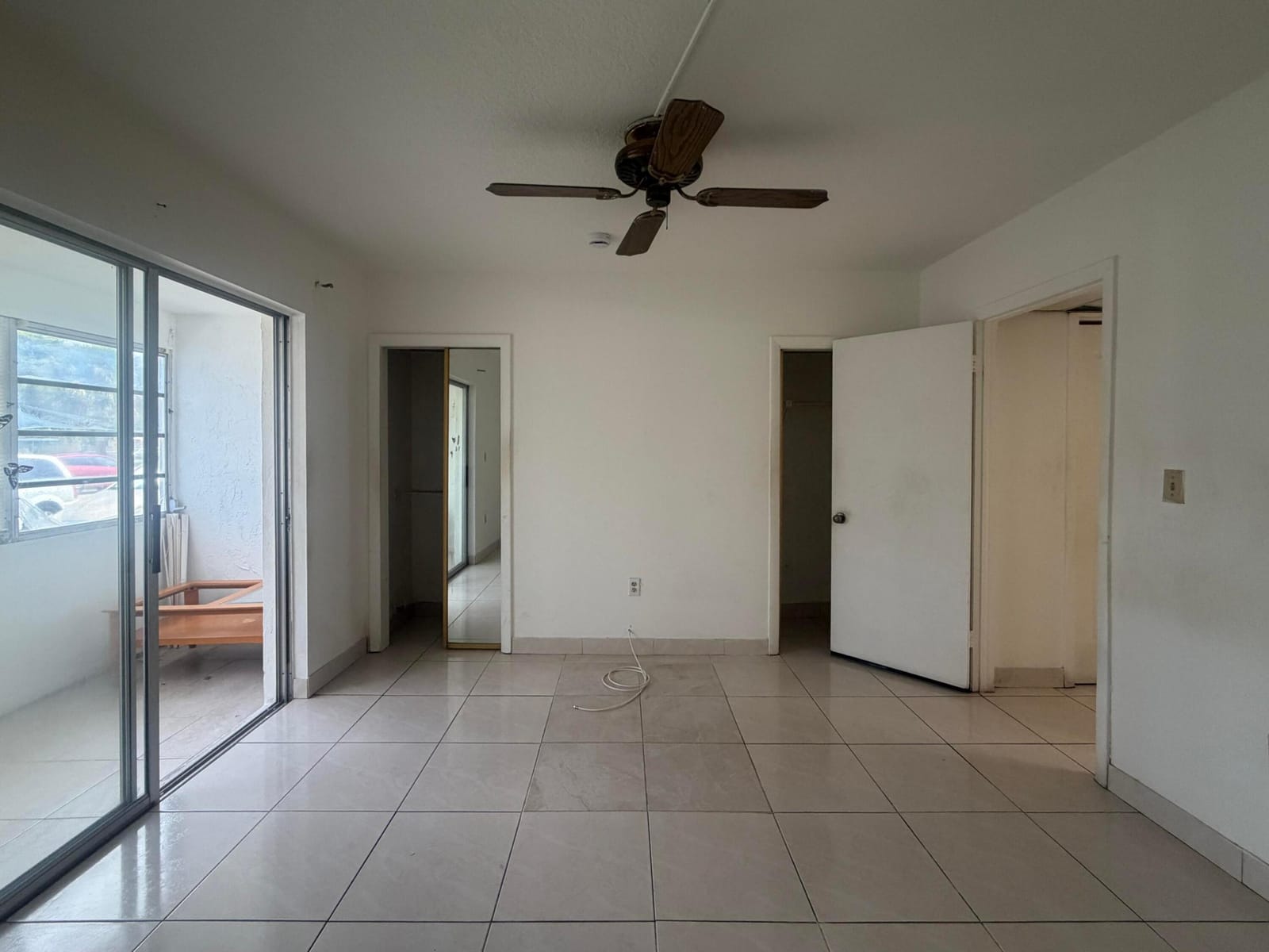 20210 NE 2ND Avenue V14, Miami Gardens, FL 33179 photo 13