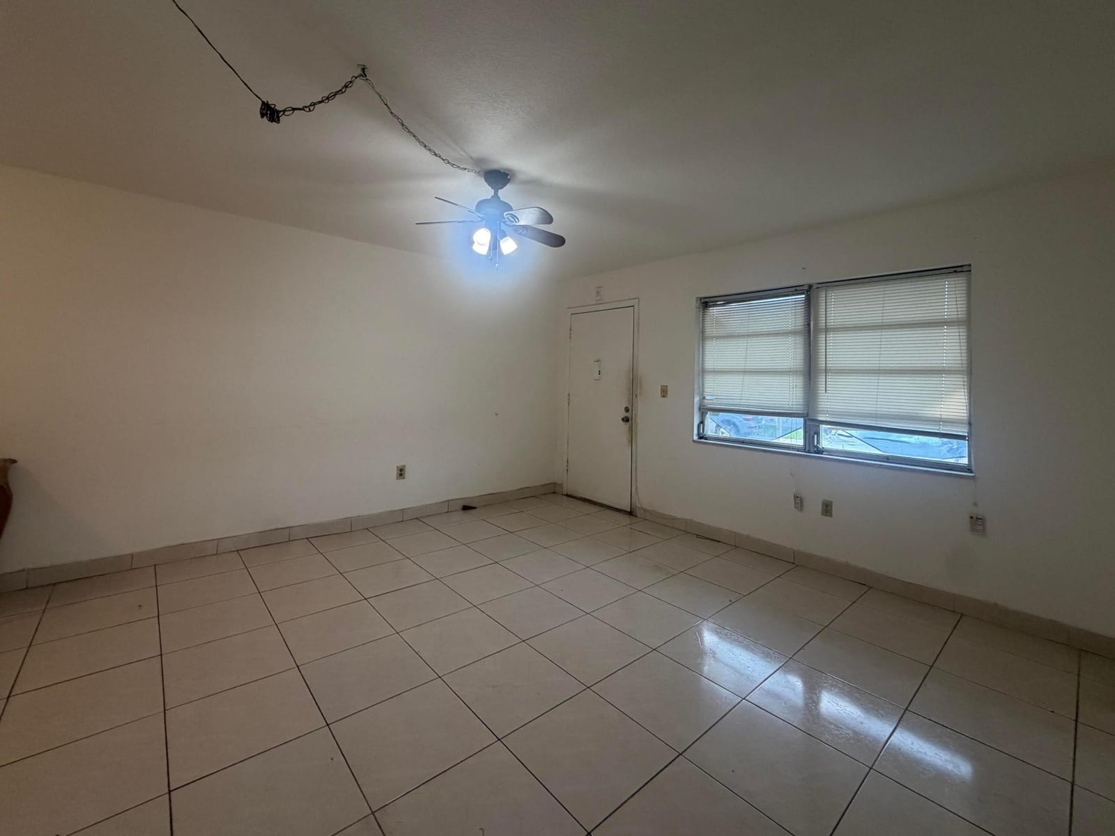 20210 NE 2ND Avenue V14, Miami Gardens, FL 33179 photo 5