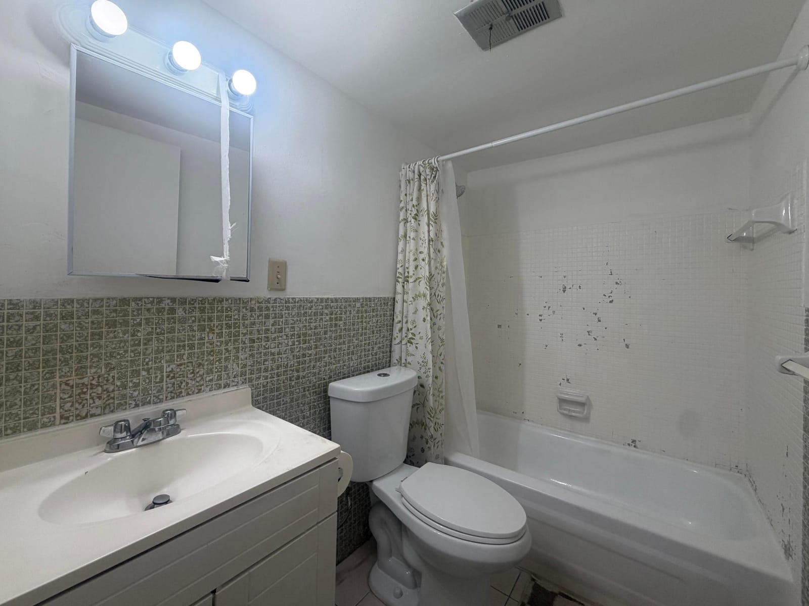 20210 NE 2ND Avenue V14, Miami Gardens, FL 33179 photo 9