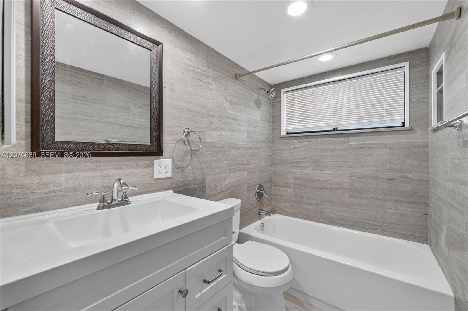 8415 SW 107th Avenue 143W — photo 2