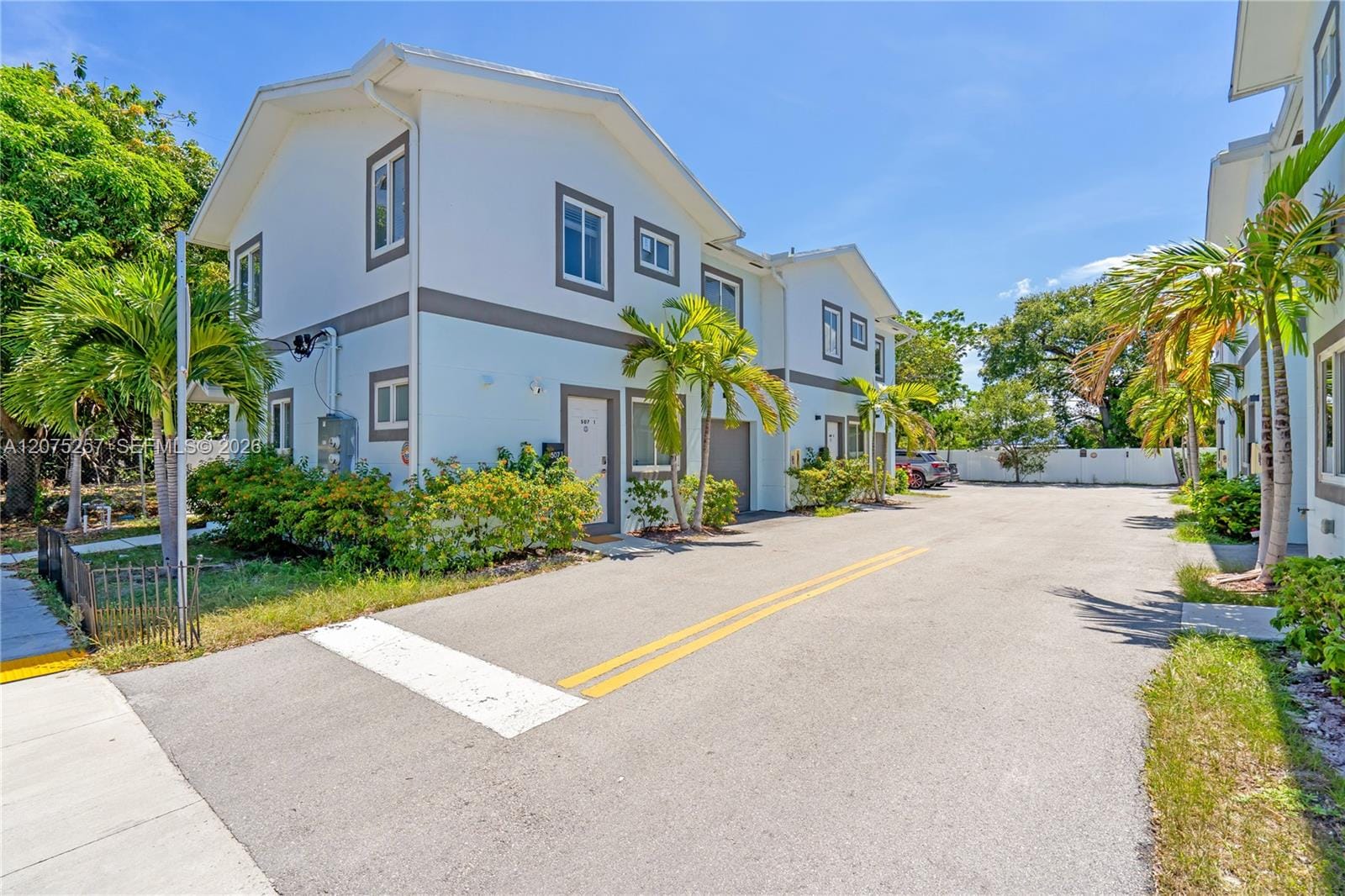 507 NW 8th Avenue 2, Fort Lauderdale, FL 33311 photo 2